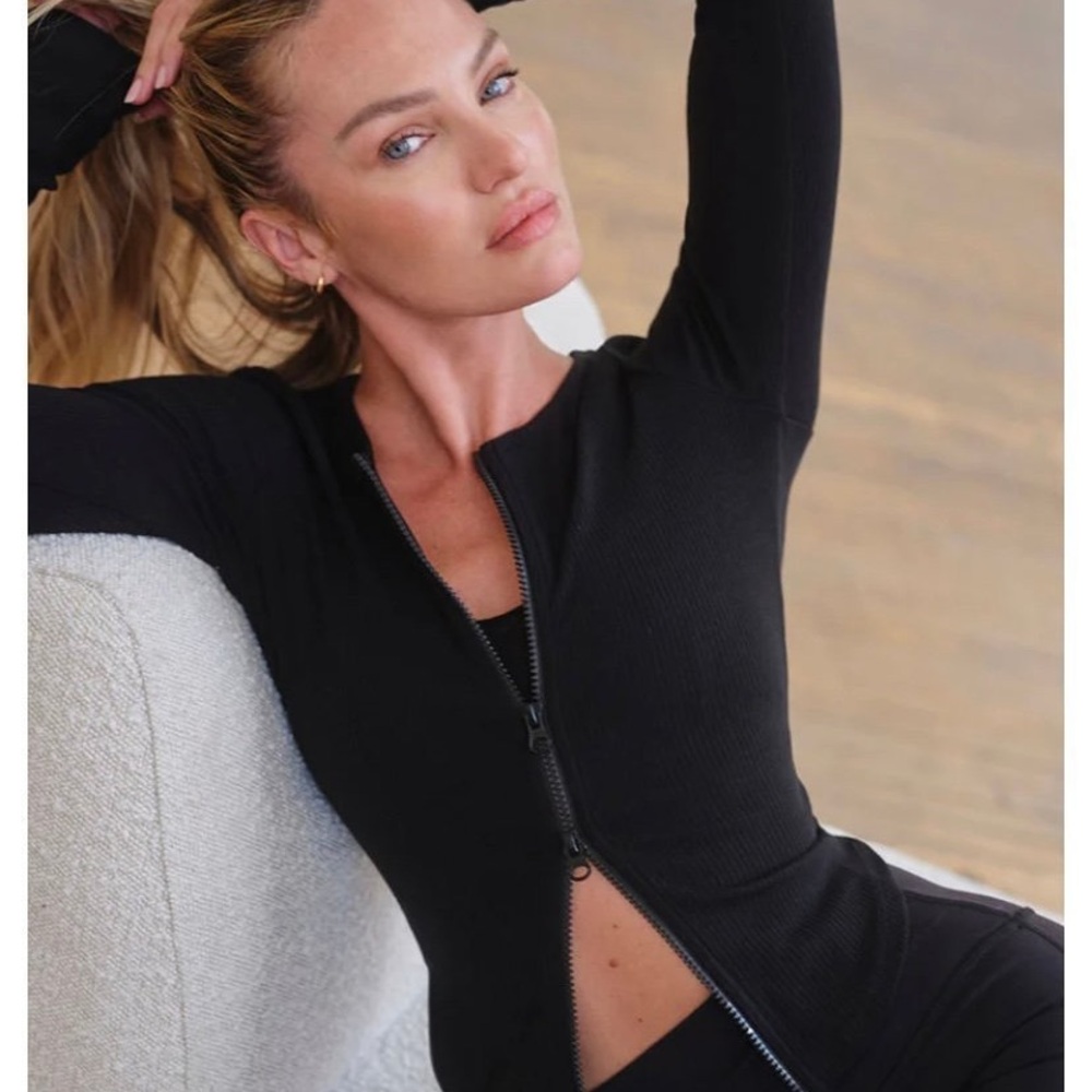 COPY - COPY - COPY - Alo Yoga Ribbed Stardust Jacket